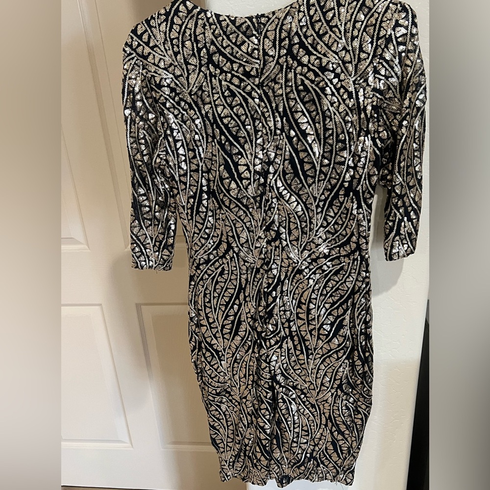 Beautiful Dress - Picture 4 of 4